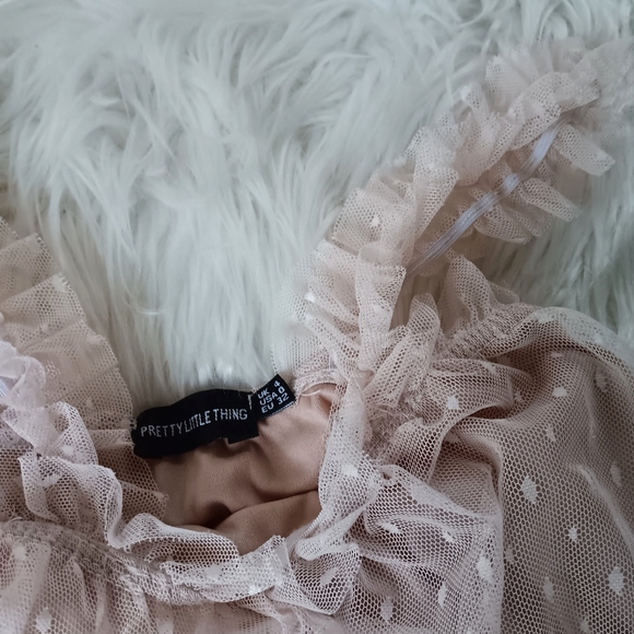 PrettyLittleThing Cream Blush Ruffle Strap Sheer Dot Print Mesh Bodysuit Top XS - Picture 3 of 7